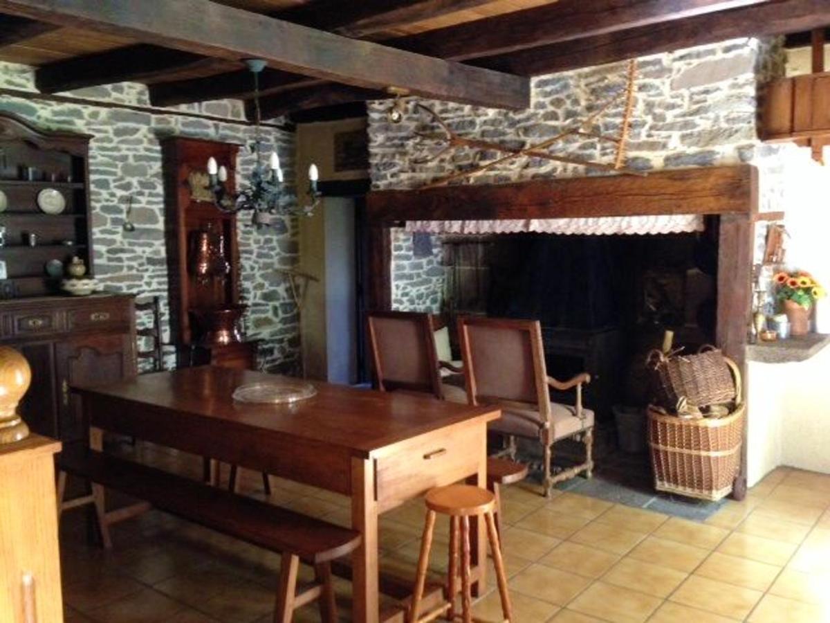 Maison de 3 chambres avec jardin clos et wifi a Merlhac - Housity