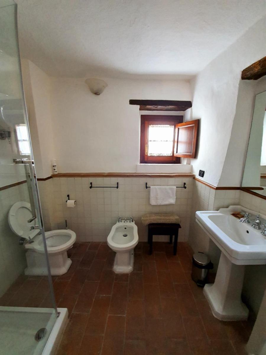 Borgo Fastelli - House in historical Borgo in Tuscany - Sambuco - Housity