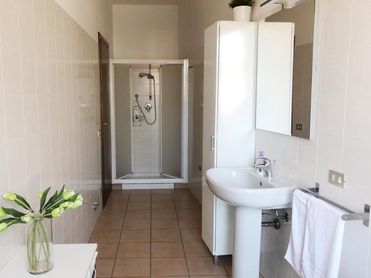 Rose e Tulipani - Housity
