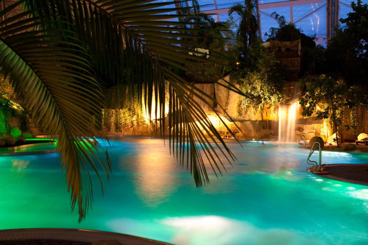 Tropical Islands - Housity