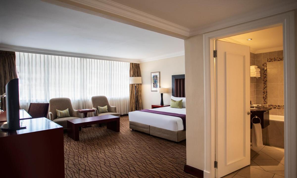 Suitetrails - Avani Windhoek Hotel & Casino