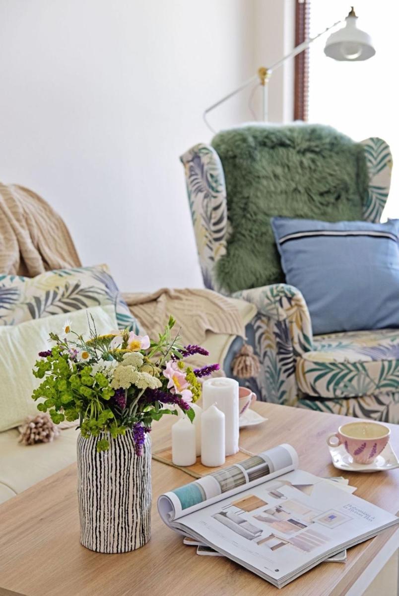 Lighthouse Golf Private Villa - Green and Blue - Housity