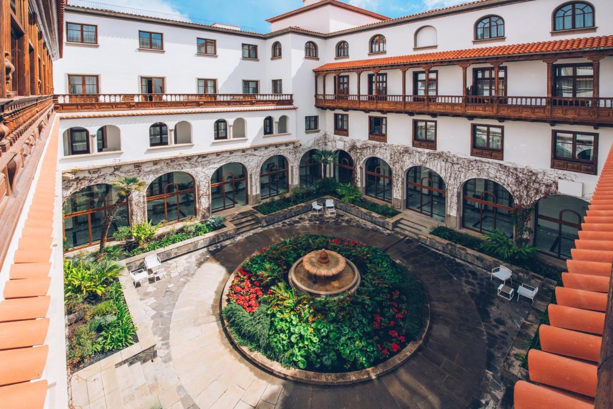 Edificio en el que se encuentra el hotel
