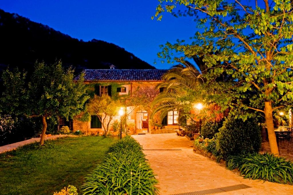 Hotel Sa Vall - Housity