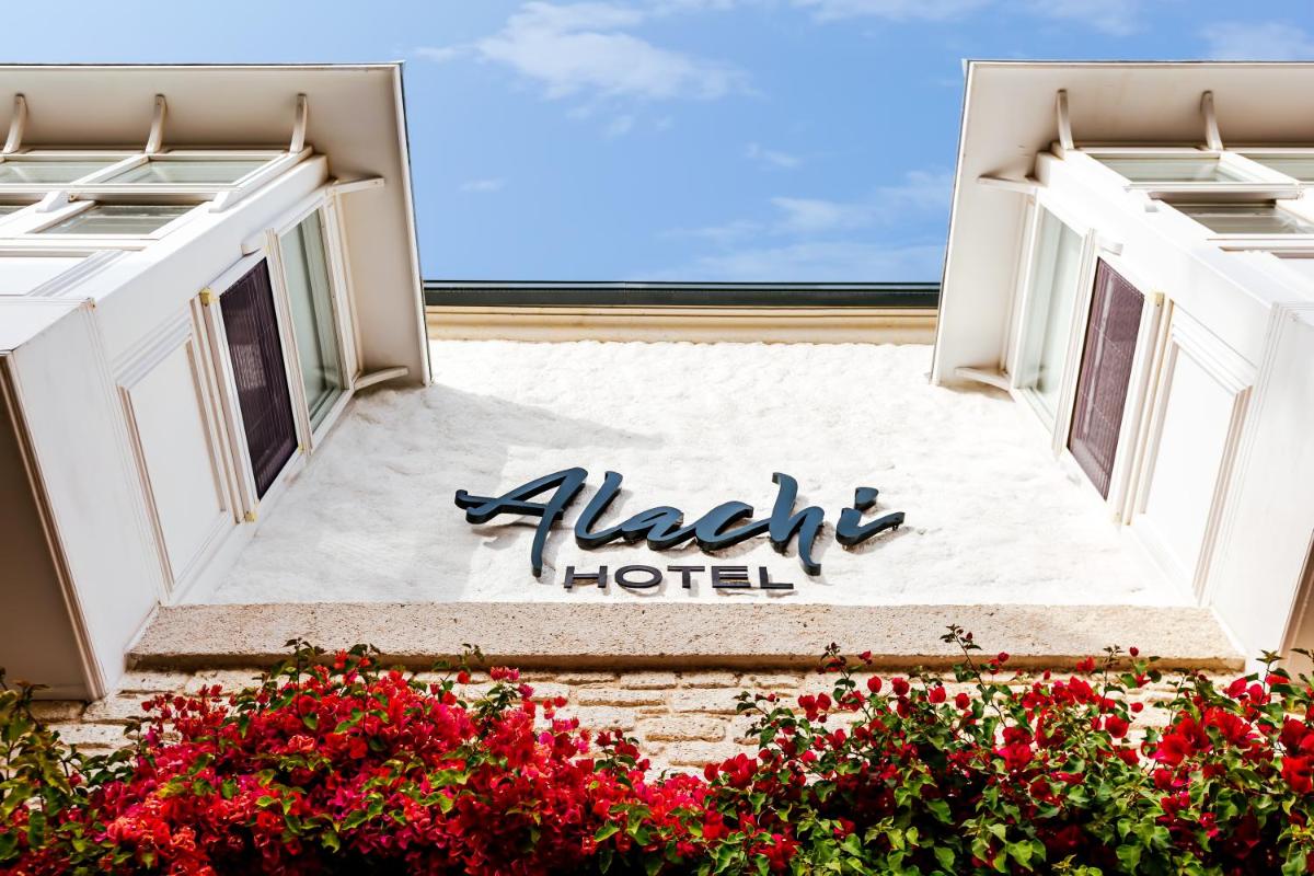 Alachi Hotel - Housity