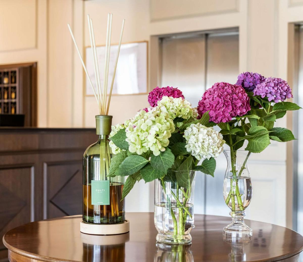 Suitetrails - The Regency Sure Hotel Collection by Best Western