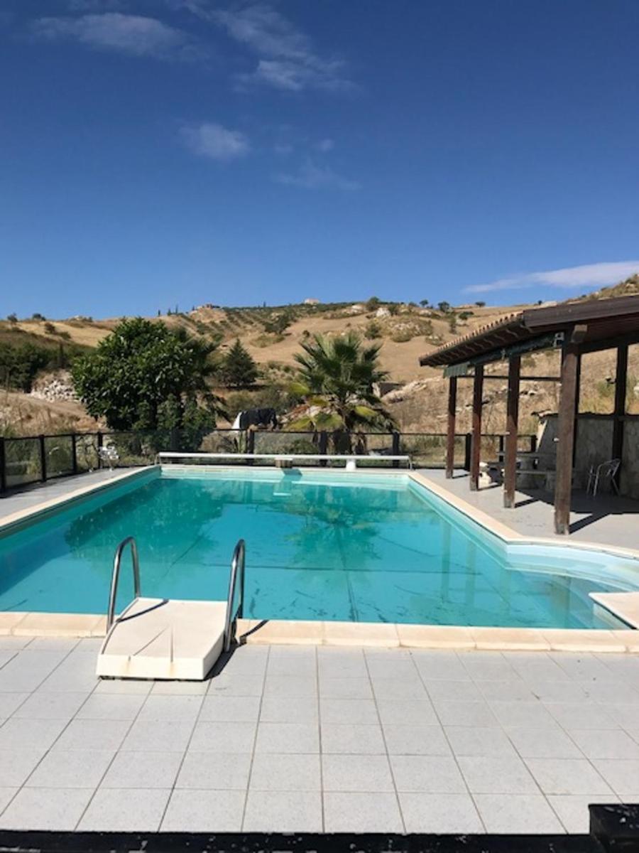 Elegant Villa in Bivona with Pool - Housity