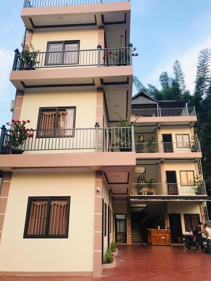 Nhà Nghỉ Ngọc Long - Housity