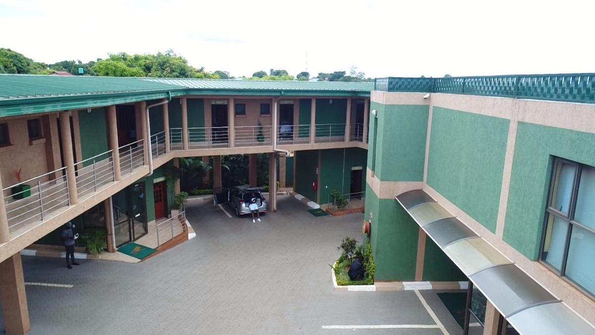 Vhafamadi Bed And Breakfast - Housity