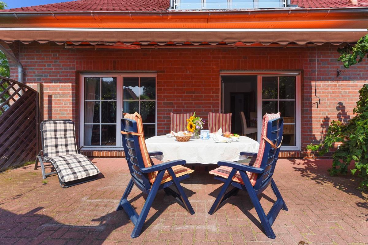 Jever-Ferienhaus Gartenblick - Housity