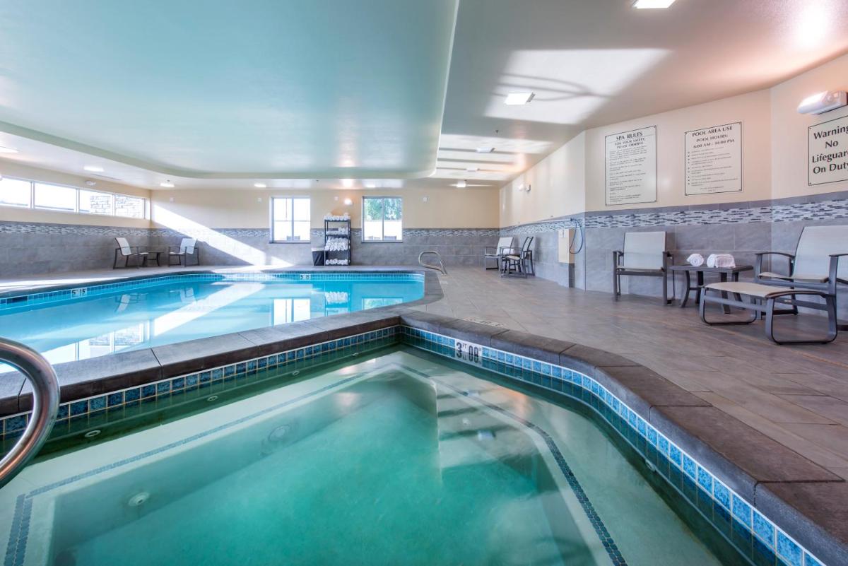 Holiday Inn Express & Suites Colorado Springs Central, an IHG Hotel - Housity