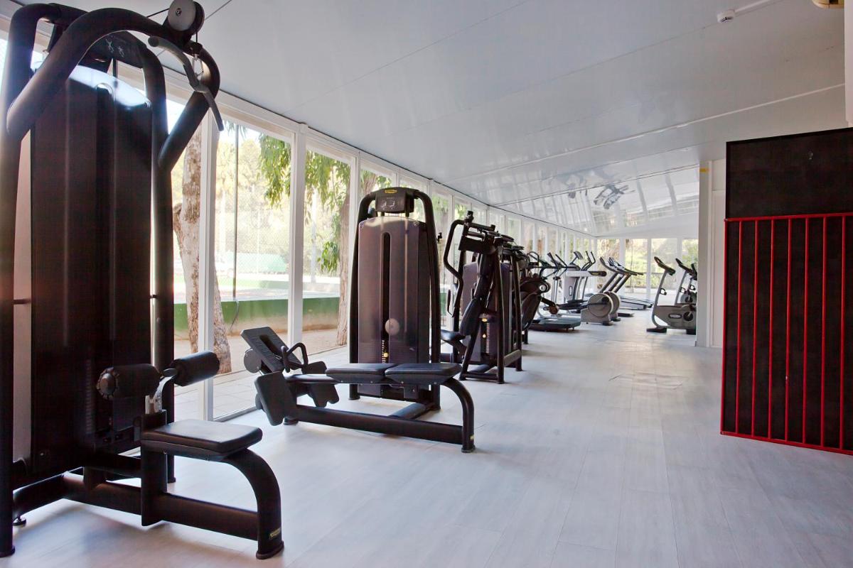 Gimnasio o instalaciones de fitness de Mon Port Hotel & Spa
