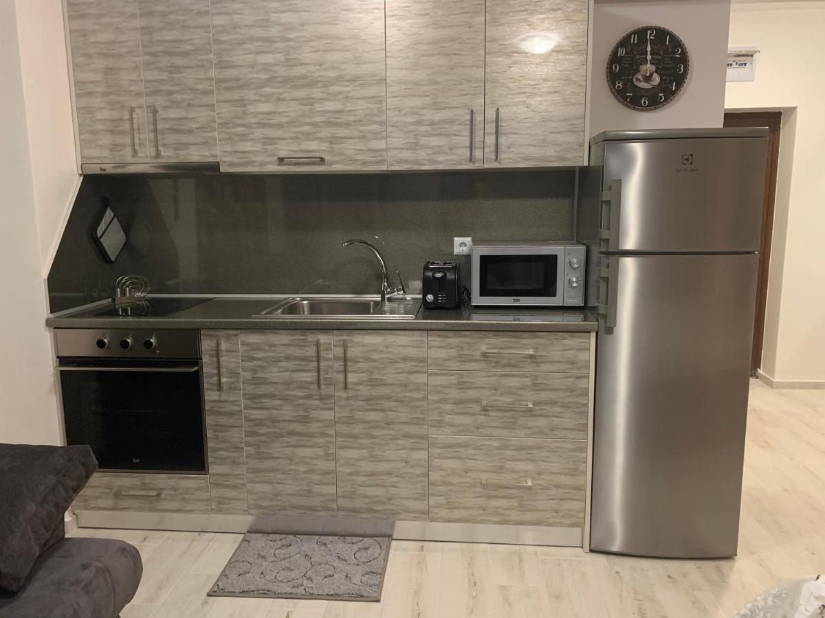 sunny days luxury studio - Housity