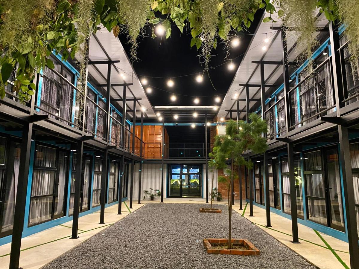 Reserve The Cozytainer - Housity