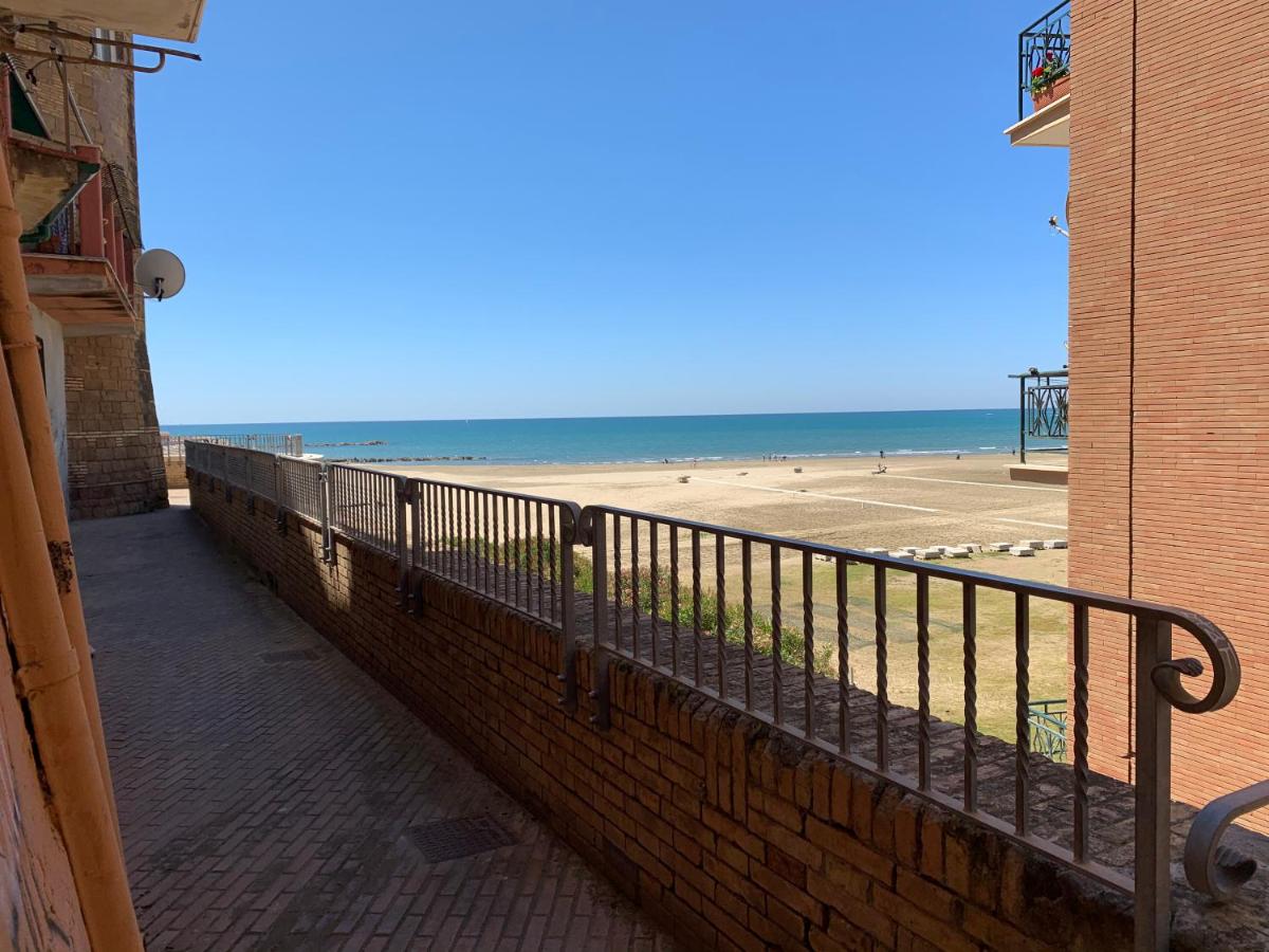 La grotta sul mare - Housity