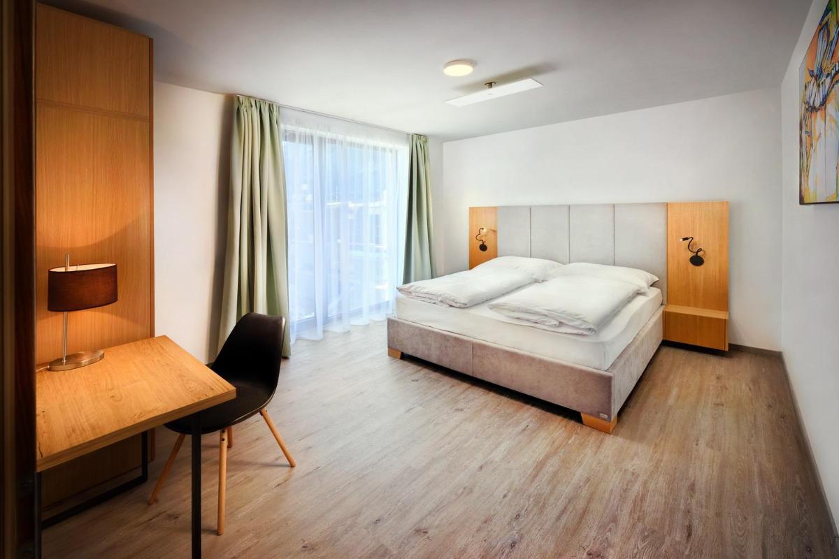 Rezort Maladinovo pri Liptovskej Mare - Housity