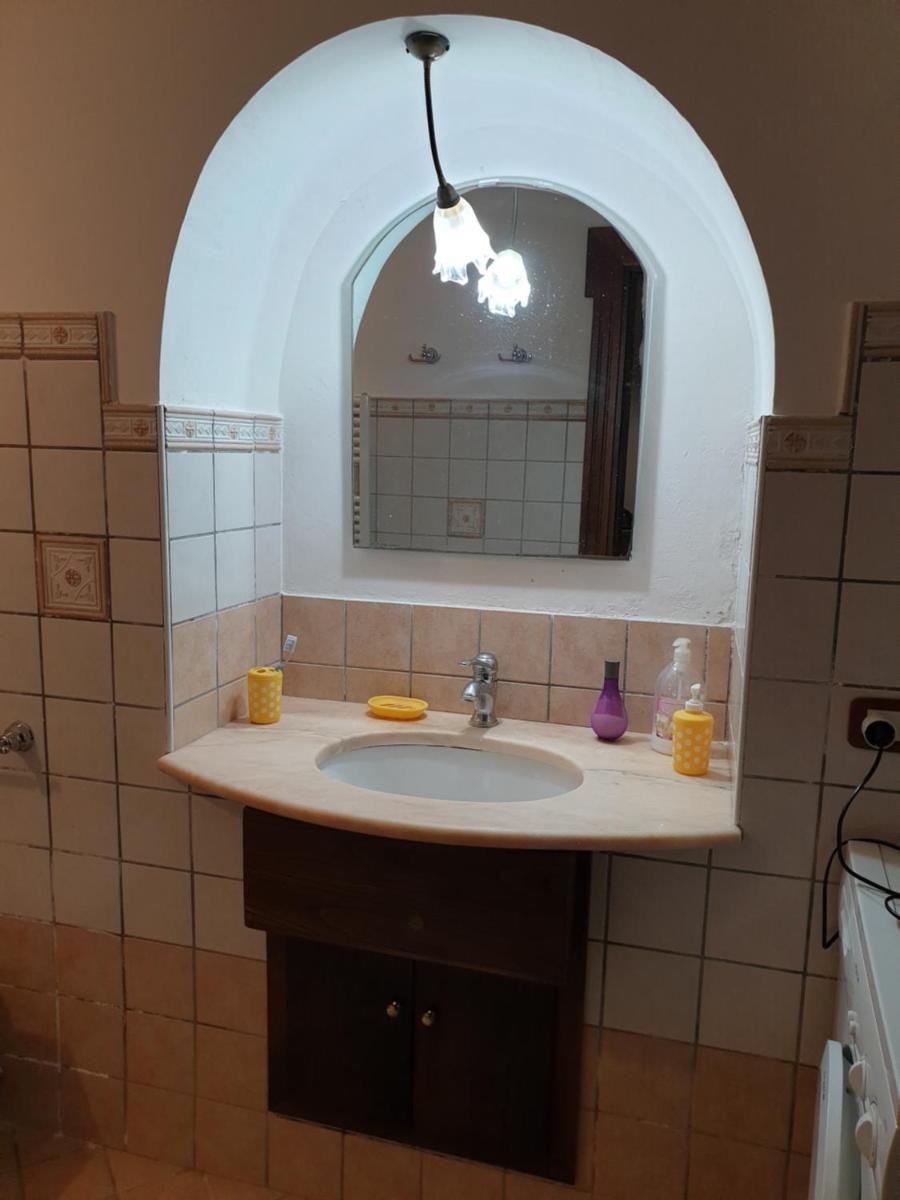 Suitetrails - Serramezzana: bilocale in antico palazzo nobiliare a breve distanza dal mare di acciaroli(5 vele 2017),agnone,castellabate(bandiere blu)