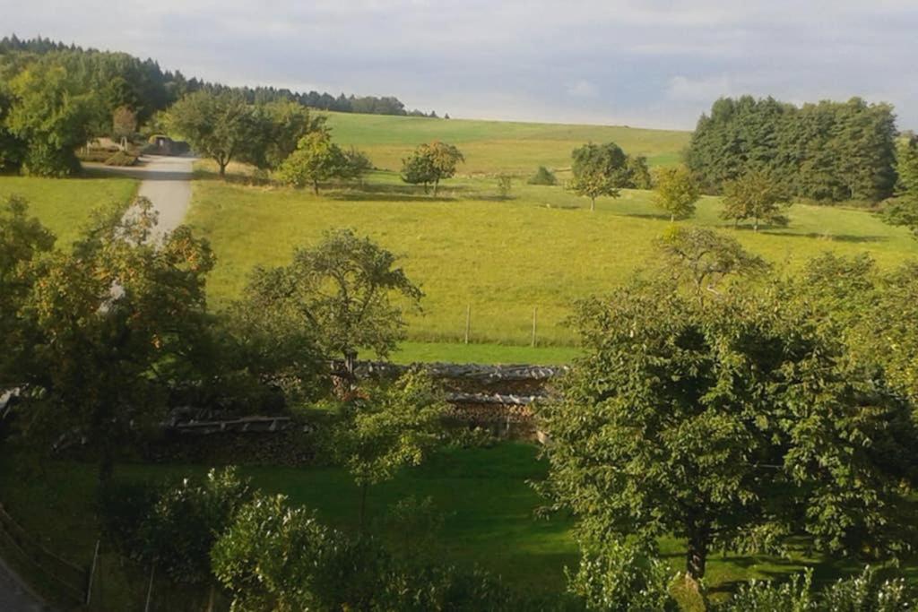Anna - neue Ferienwohnung mit Blick ins Grüne - Housity