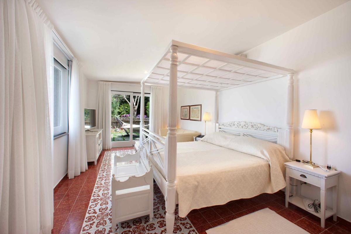 Hotel Bristol - Housity