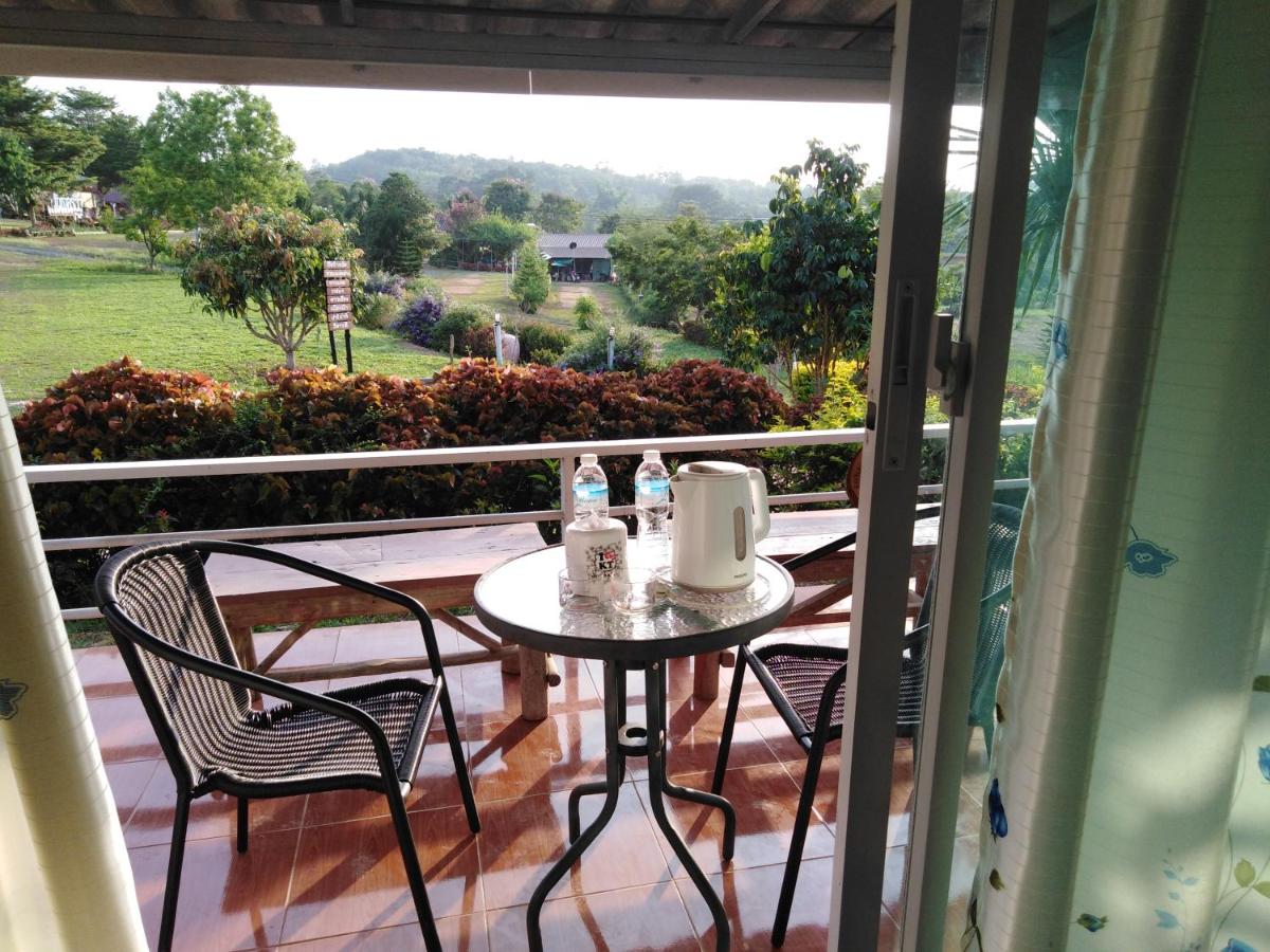 Khao Kho Flora - Housity
