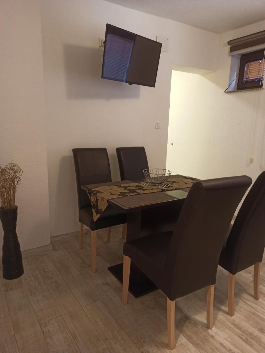 Suitetrails - Studio Apartments Una
