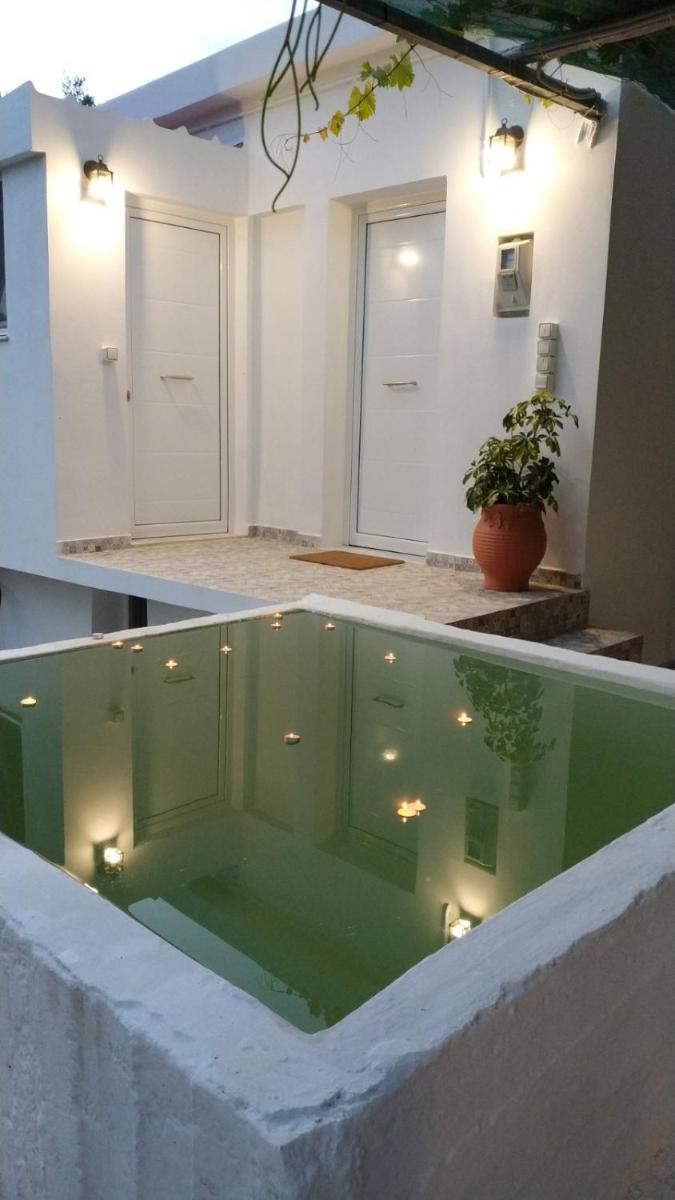 House with beautiful garden in Plomari - Housity