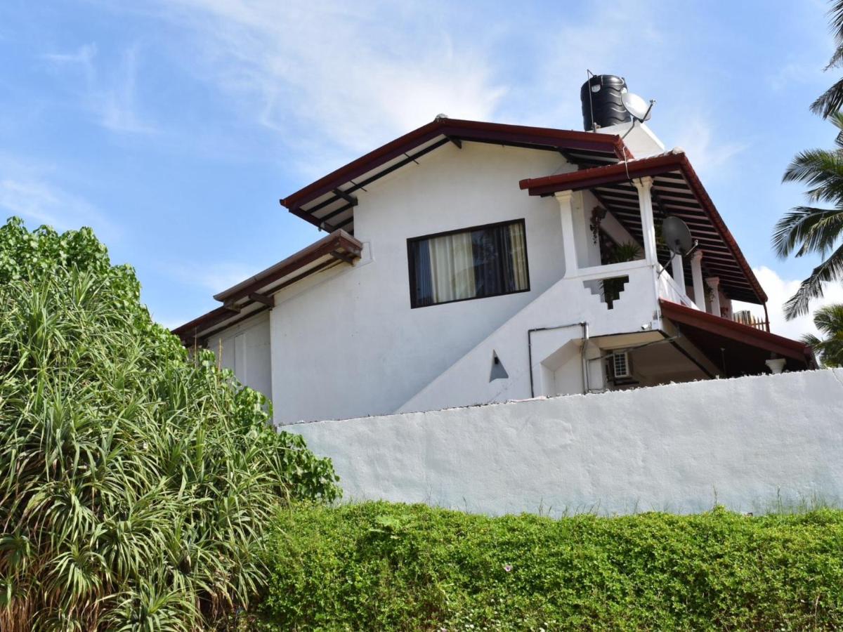 Ashen's Beach House - Housity