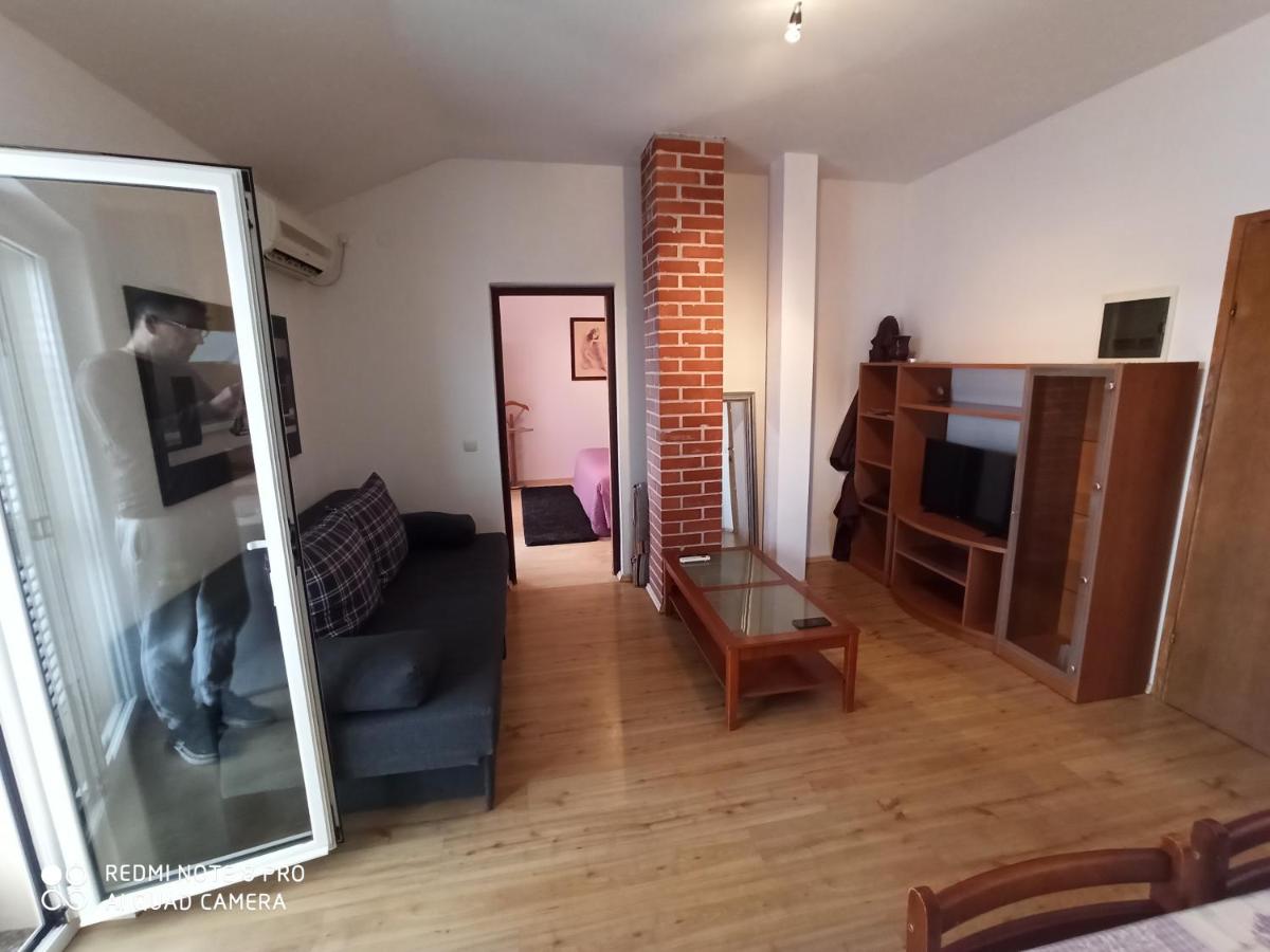 Apartments Roncevic - Housity