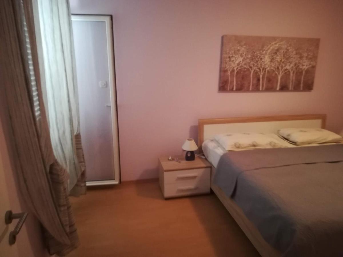 Apartments Roncevic - Housity