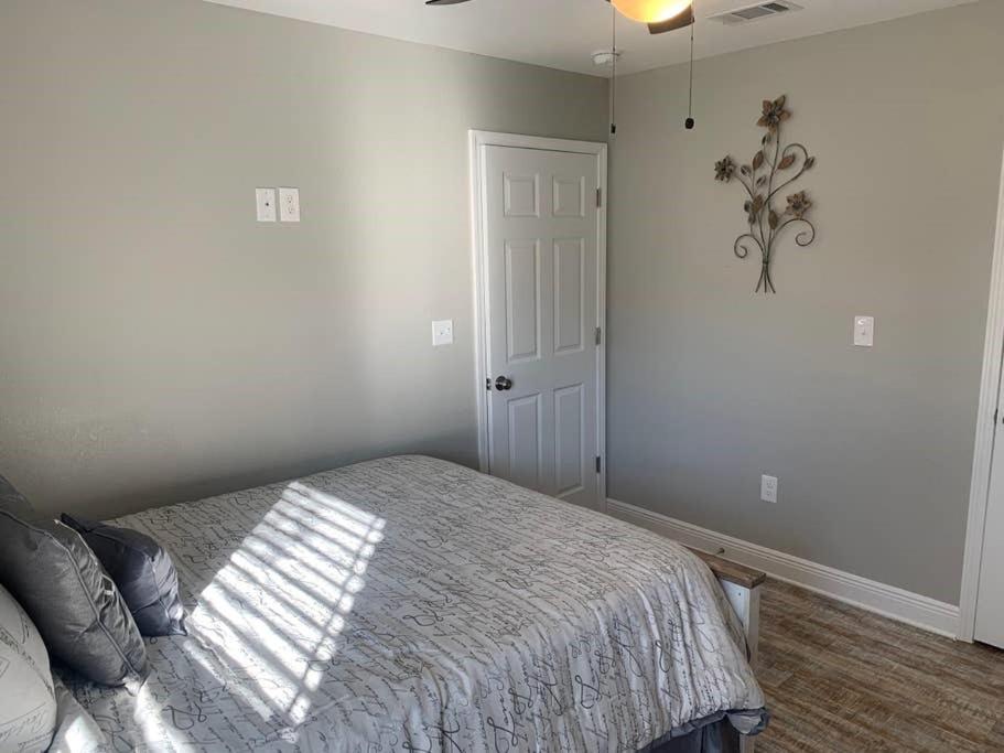 Villas at Valencia Bay - Housity