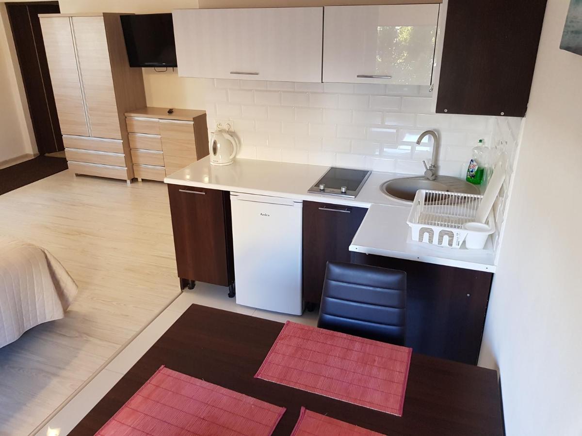 Apartamenty Maja -Pokoje - Domy wakacyjne -Basen Podgrzewany -Jacuzzi - Housity