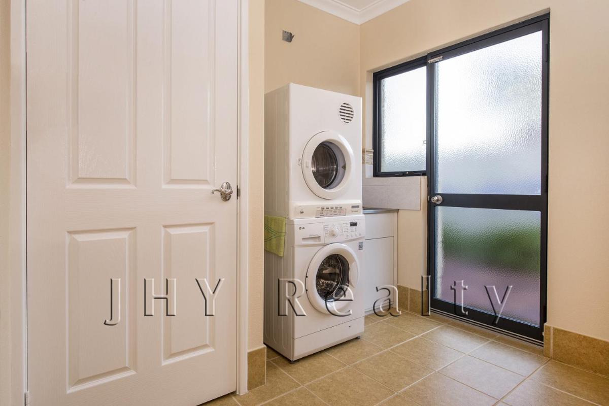 La Vita Bella - Housity
