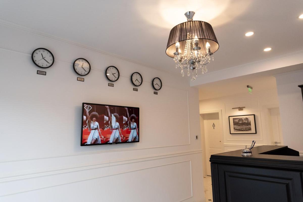 Krystal Boutique Mansion - Housity