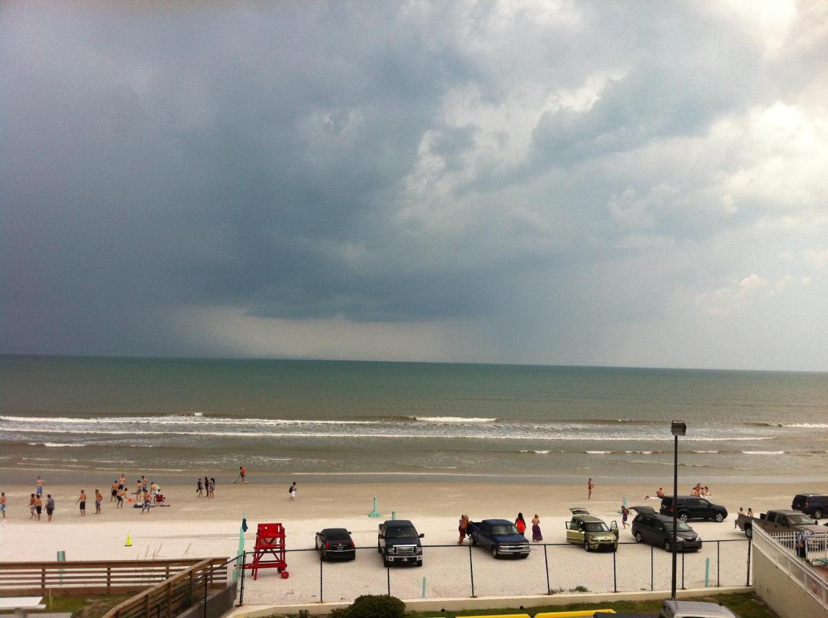 Daytona Beach - Condo Ocean Front View - Housity