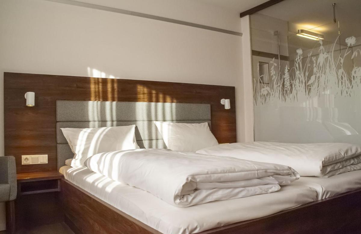 Hotel-Gasthof Krone - Housity