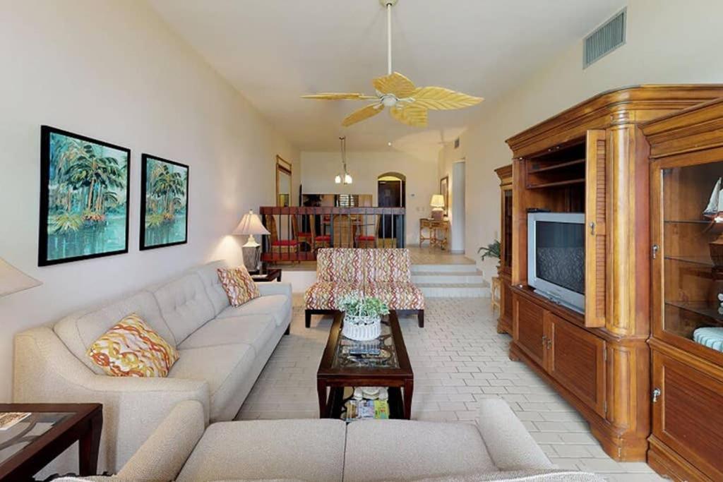 Crescent Cove 96 - Housity