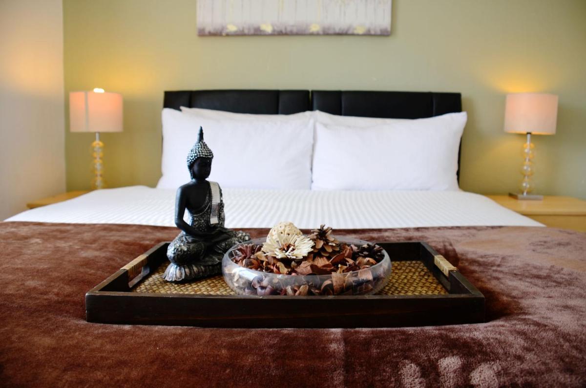 SM Dreams Unlimited Serviced Accommodation- Stanwell-Staines-Heathrow - Housity