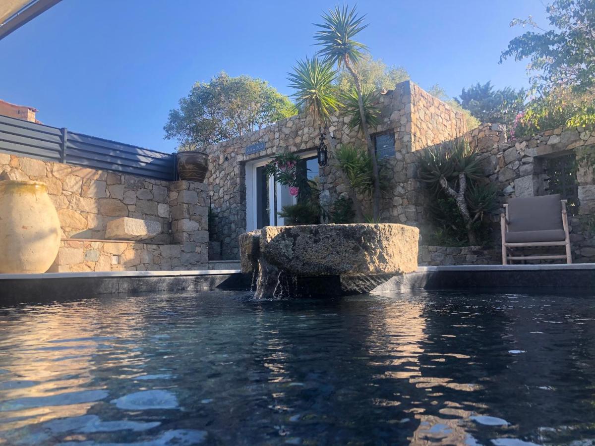 Piscine de l'établissement Hôtel Casa Rossa & Spa ou située à proximité