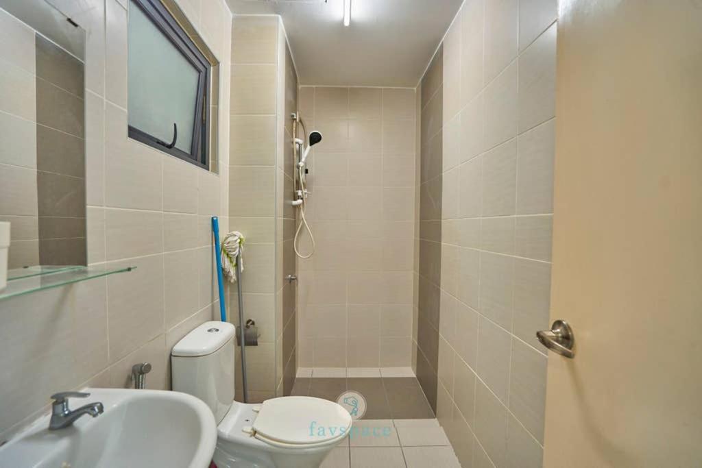 Suitetrails - Studio with Pool - 4 Pax - FREE Netflix - Semenyih