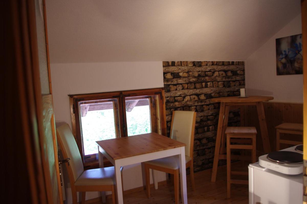 Bed and Breakfast Lucia - Housity