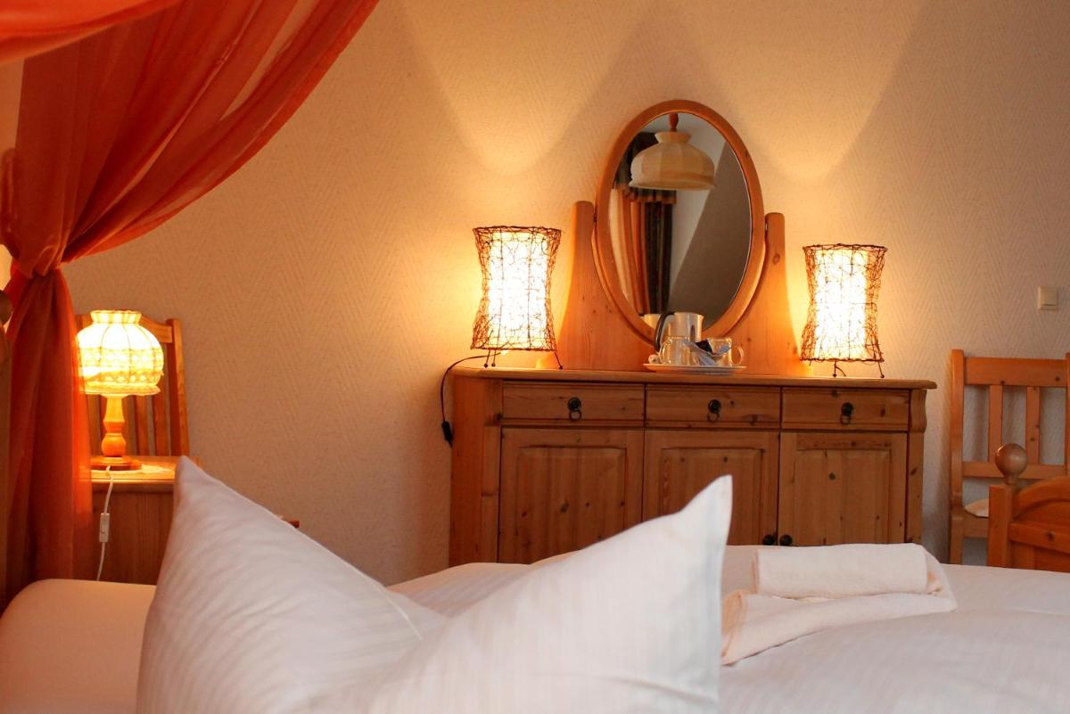 Landgasthof Zur Goldenen Aue - Housity