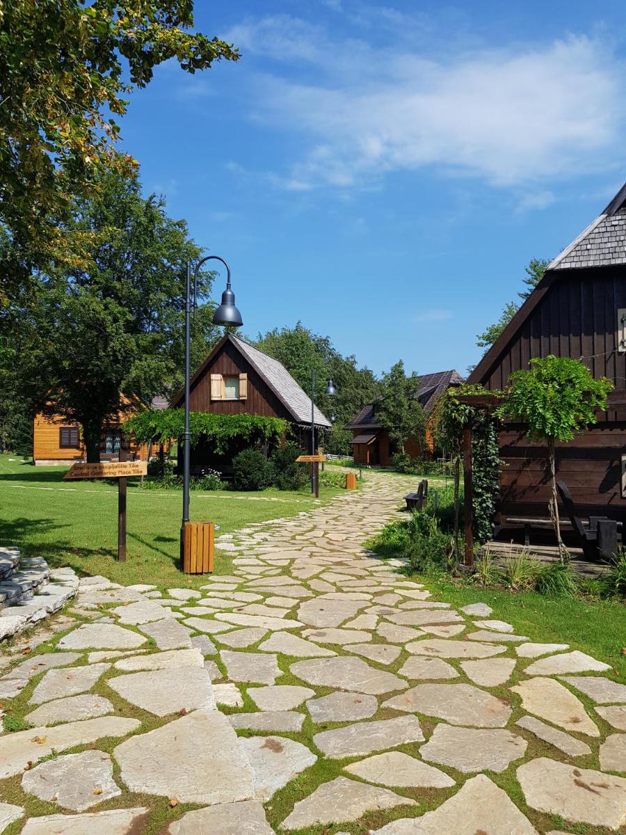 Fenomen Plitvice Resort - Housity