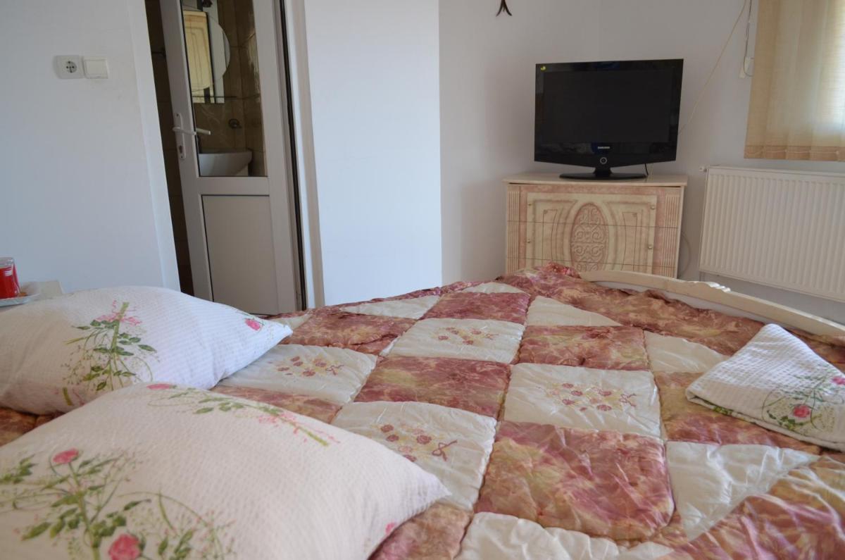 Vila Costel&Mirela - Housity