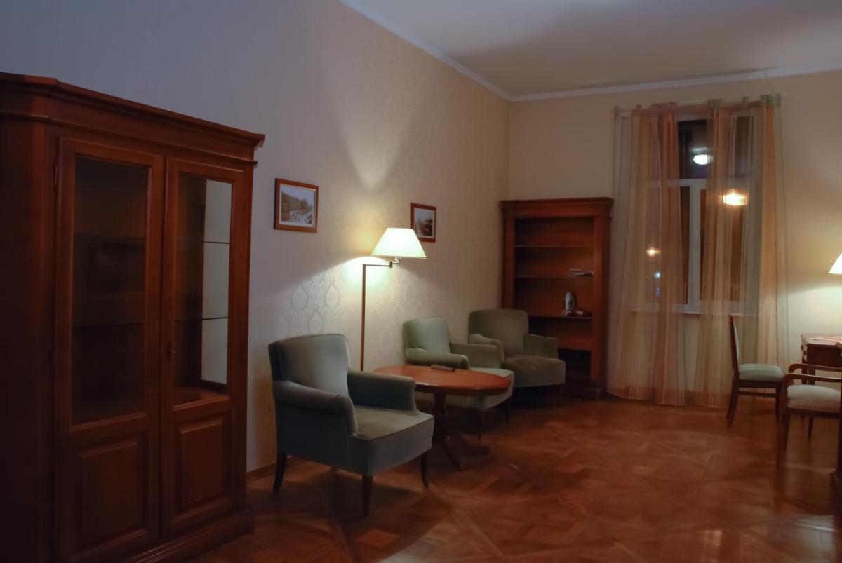 Central Apartments Lviv - Housity