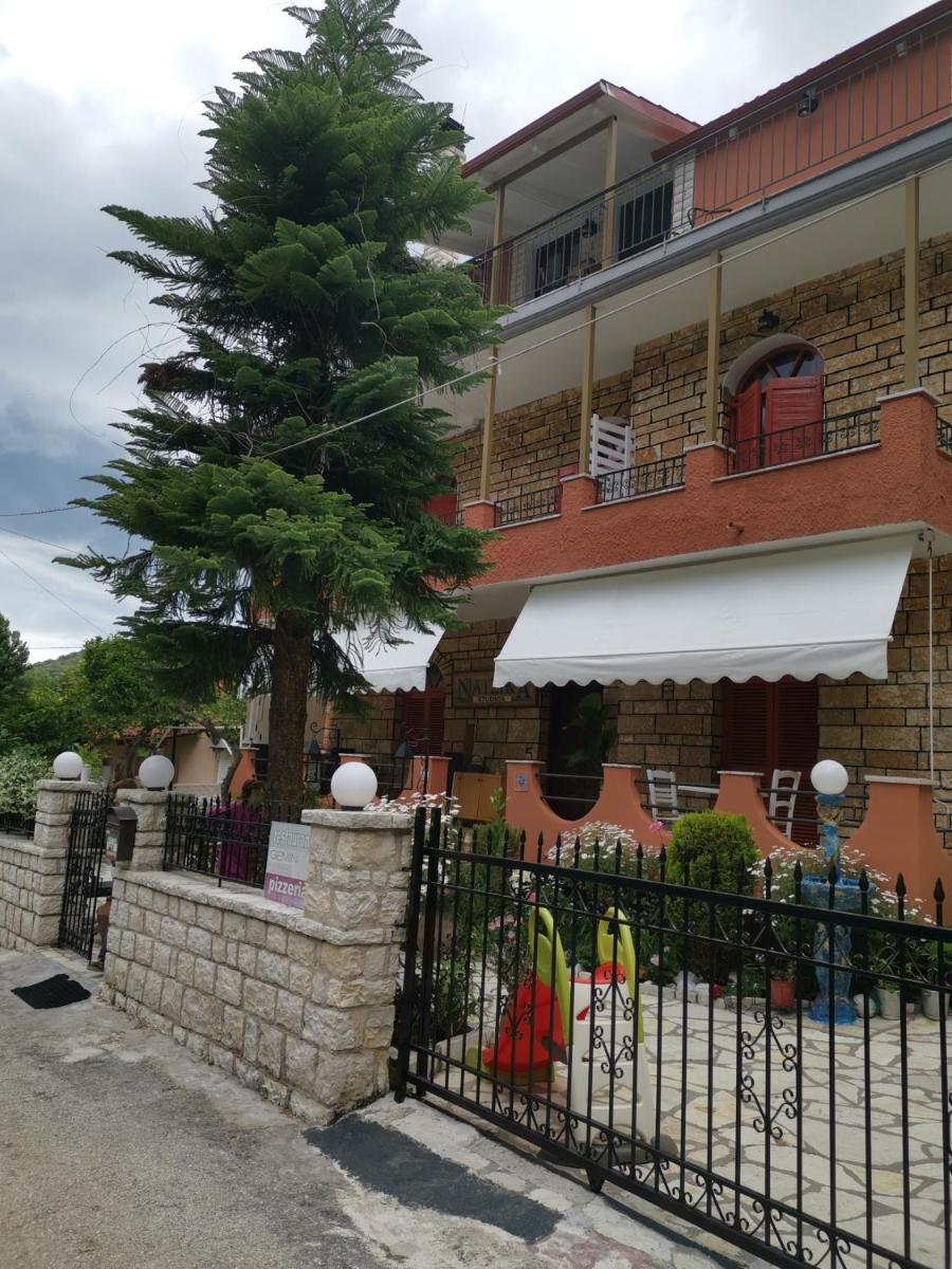 Nafsika Apartments - Housity