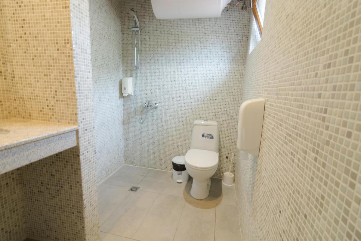 Elinor Complex - Housity