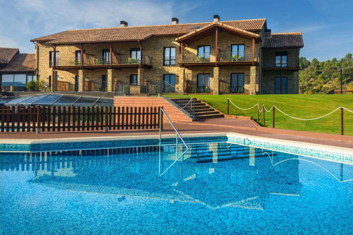 Piscina en o cerca de Hotel Spa Aguas de los Mallos