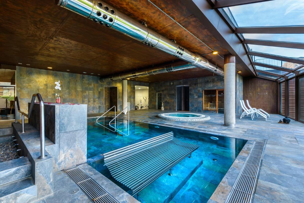Piscina en o cerca de Hotel Spa Aguas de los Mallos