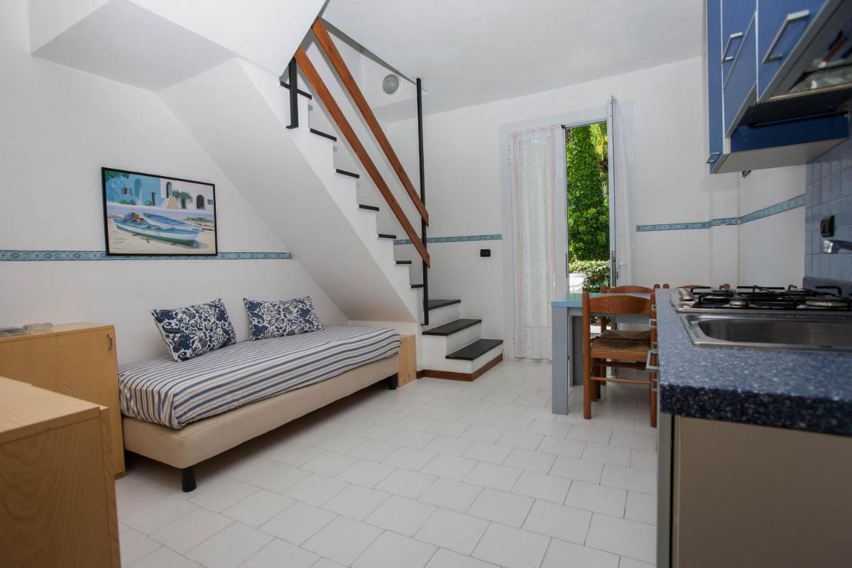 Residence RTA Villa Marina - Housity