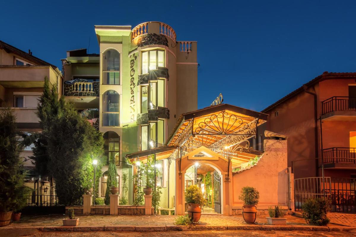 Suitetrails - Boryana Hotel